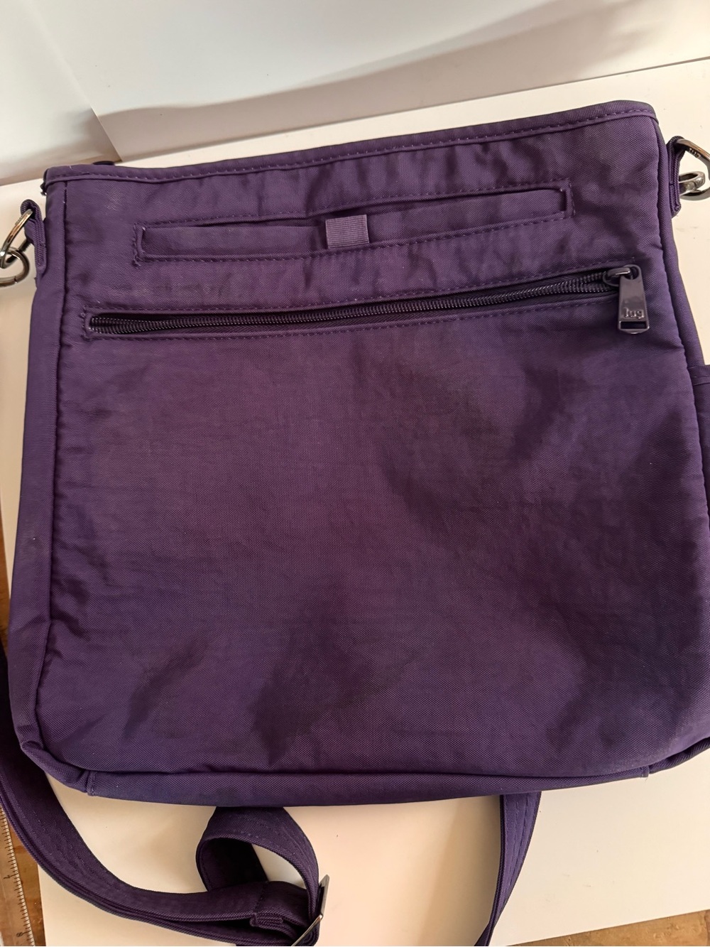 Lug Somersault Crossbody Bag Purple Quilted Organizer Travel Purse Floral Lining - Picture 2 of 14